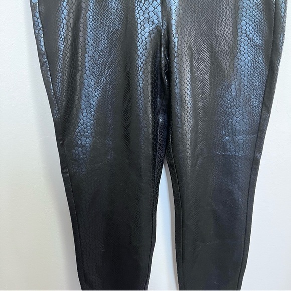 Torrid Pixie Skinny Studio Luxe Ponte High-Rise Pant Size 1x - Picture 5 of 13